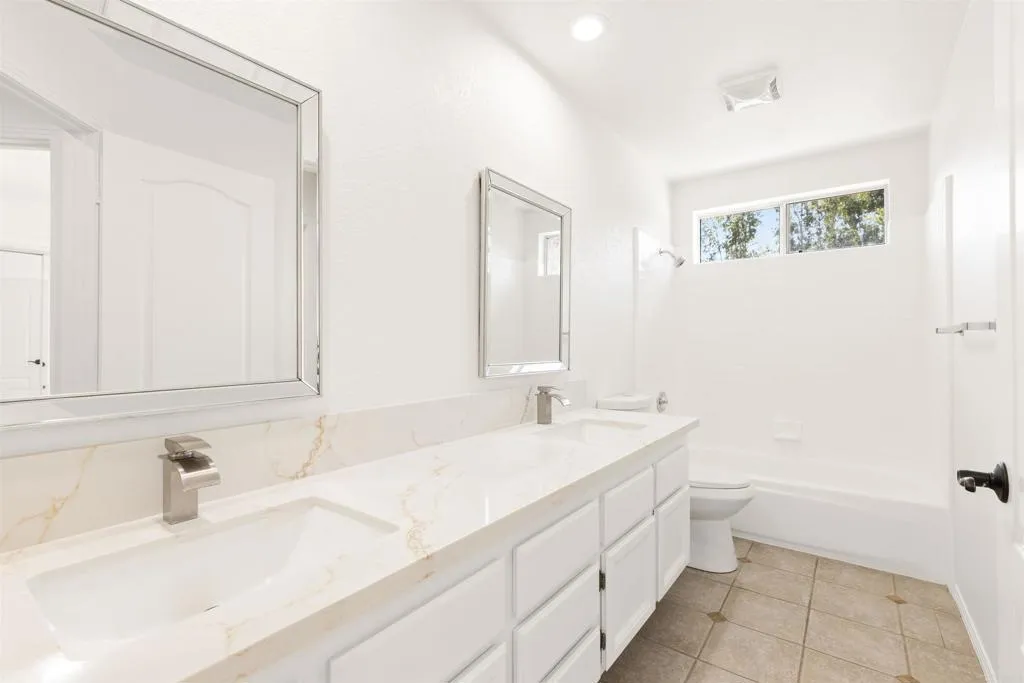 https://cdn.realtyfeed.com/cdn/127/306668149/c7d71b2f5445c9971851542729ecee05.webp