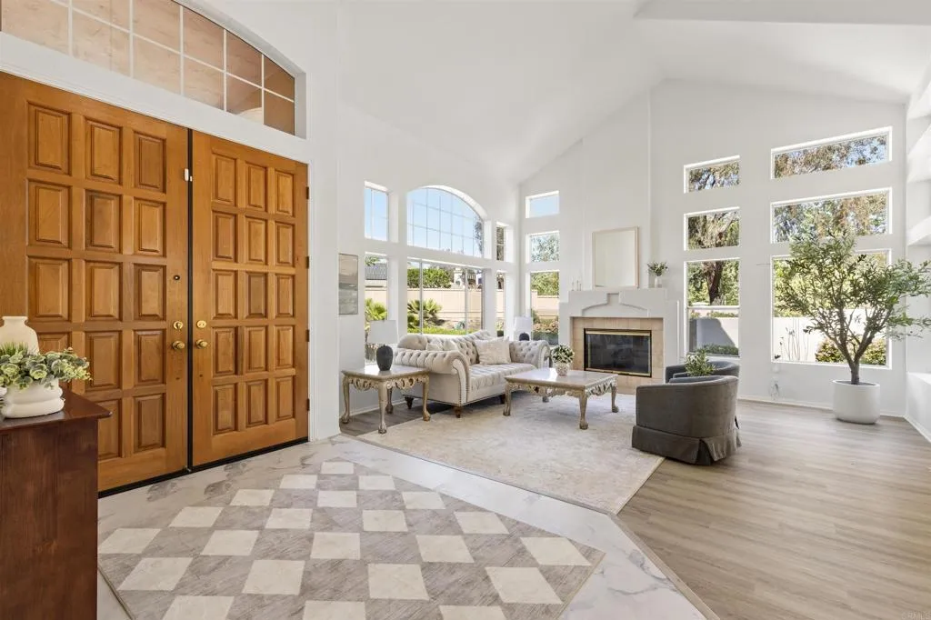 https://cdn.realtyfeed.com/cdn/127/306668149/d80d75e74de1bb29528ec7c9c4dd14b6.webp