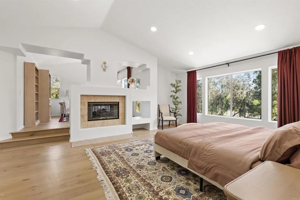https://cdn.realtyfeed.com/cdn/127/306668149/e8f80c2fbfb5c8ee9e2c1fb35e28a5cc.webp