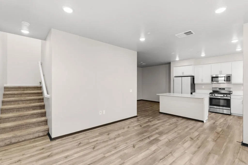 Photo #4: NDP2602497 Listing: Photo #4