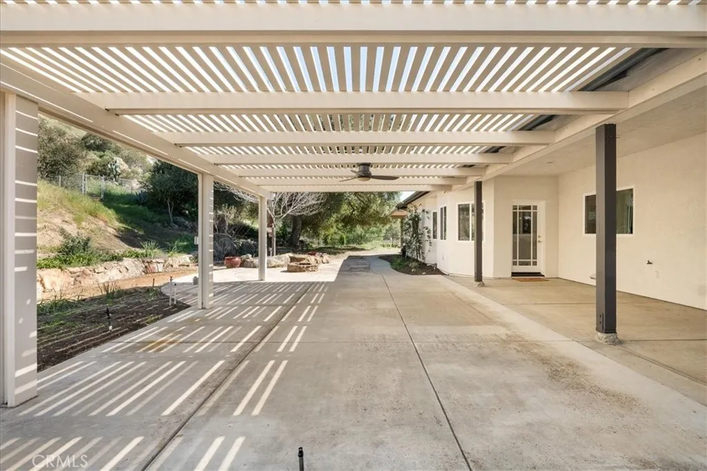 https://cdn.realtyfeed.com/cdn/127/306668228/2d5e575aeb74d48d1a741908f6333af4.webp