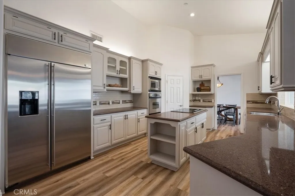 https://cdn.realtyfeed.com/cdn/127/306668228/4d37571a5e5f7e430f36a5ec05ddc1cb.webp