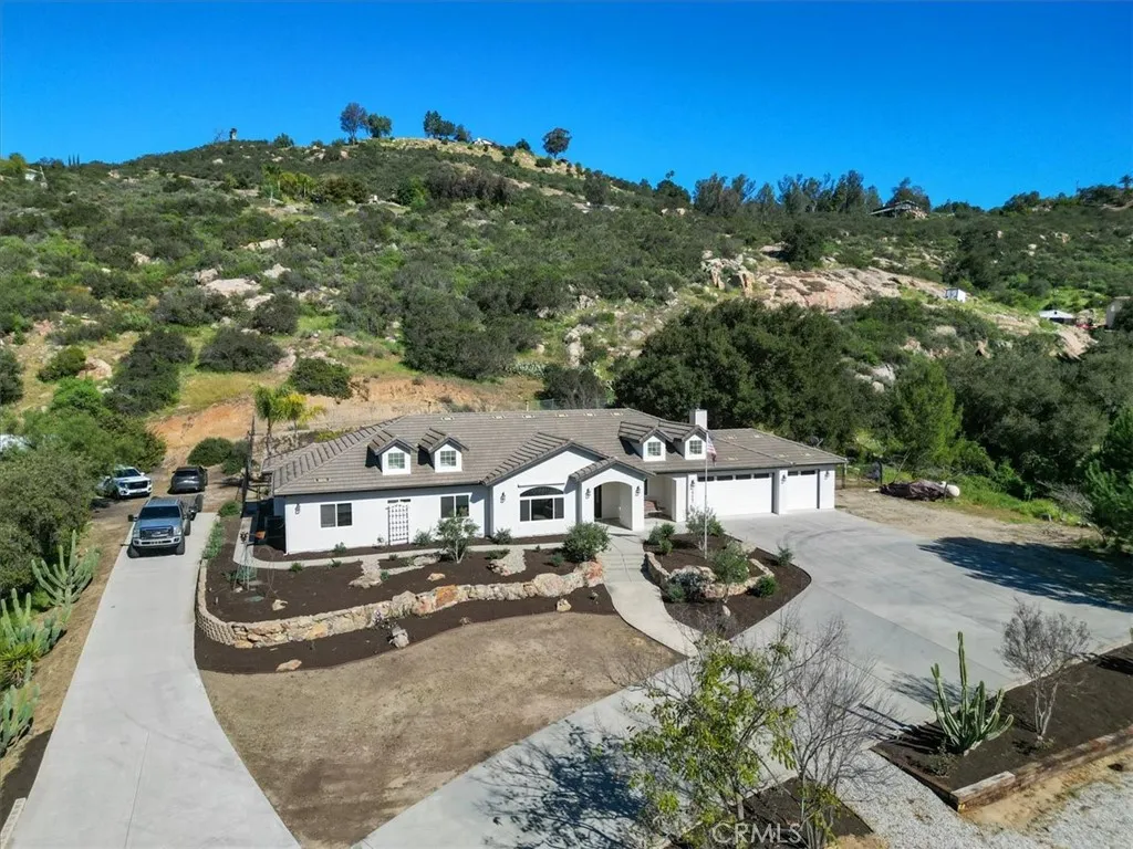 https://cdn.realtyfeed.com/cdn/127/306668228/62164076c06de936e8e7a008afdc570d.webp