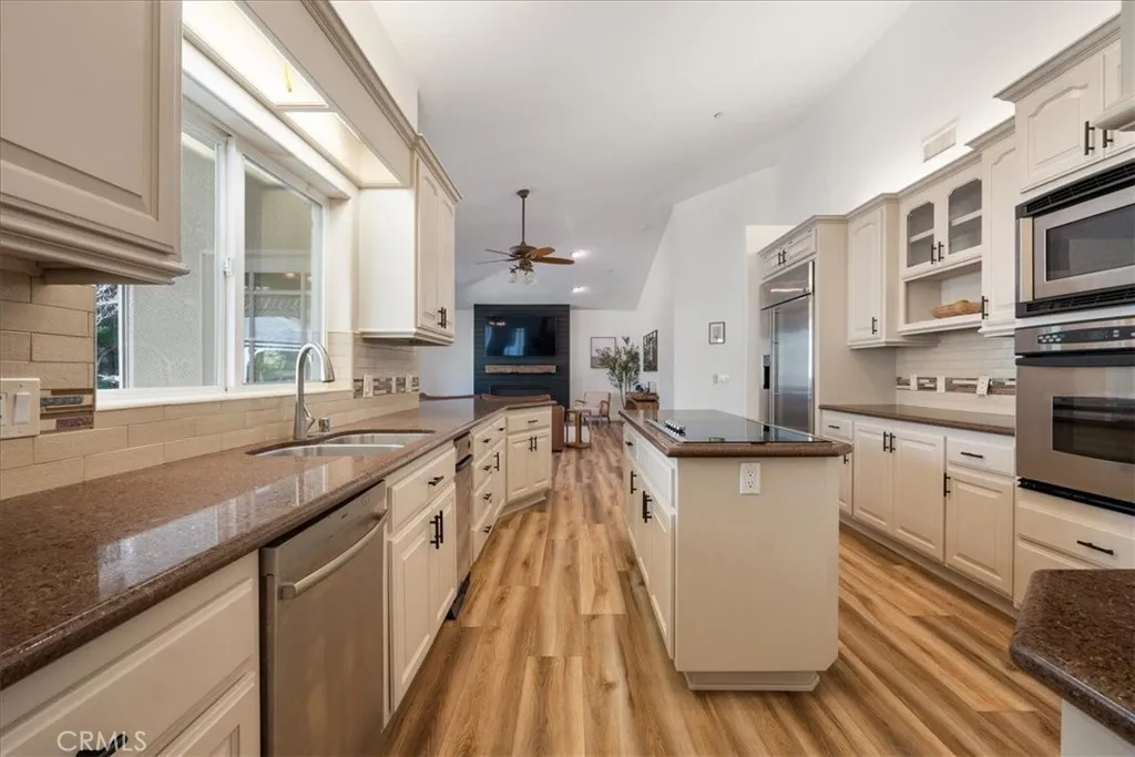 https://cdn.realtyfeed.com/cdn/127/306668228/69bfc7361af49362f301fd13535feb1c.webp