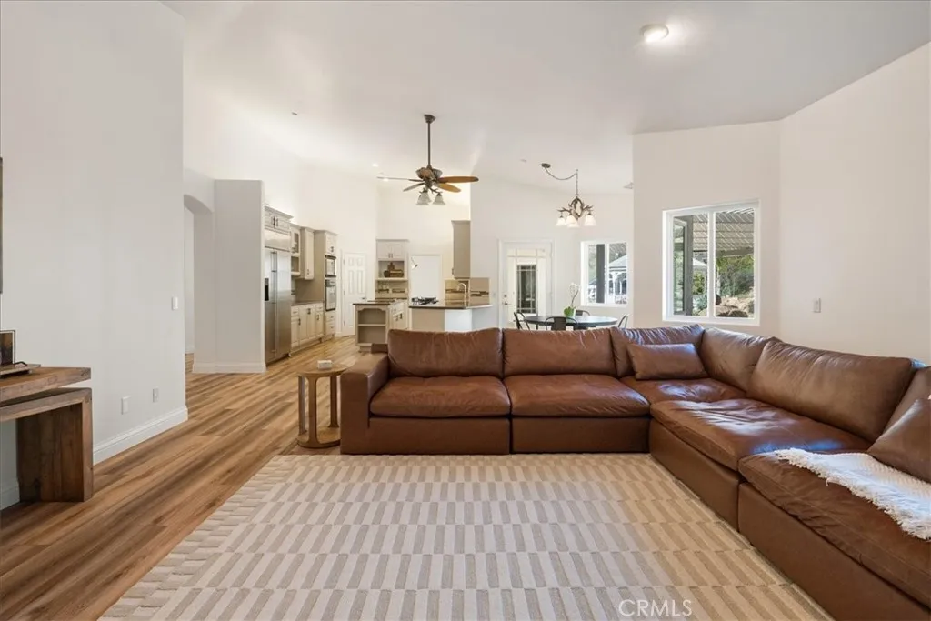 https://cdn.realtyfeed.com/cdn/127/306668228/d48da0711b14ad481aa00800d6edfe2d.webp