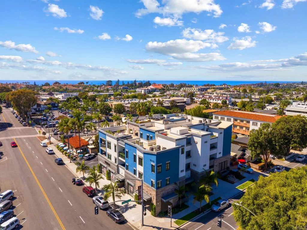 https://cdn.realtyfeed.com/cdn/127/306668283/22d0c34d9bb8670271c6768675a64527.webp