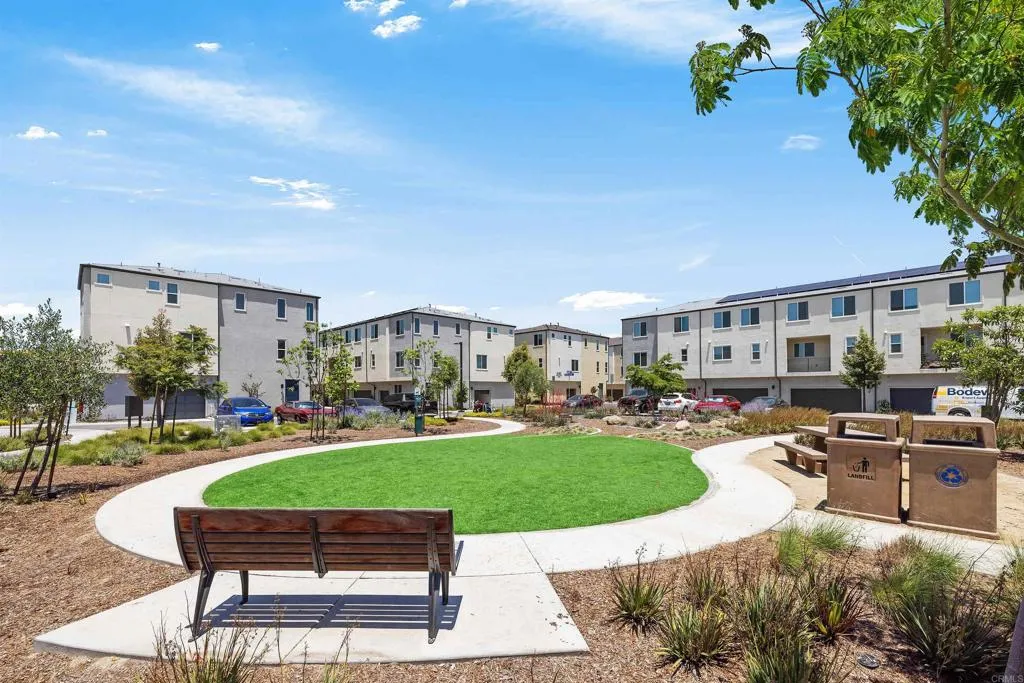 https://cdn.realtyfeed.com/cdn/127/306668291/08589e2163ea89c629cd1211108b934f.webp