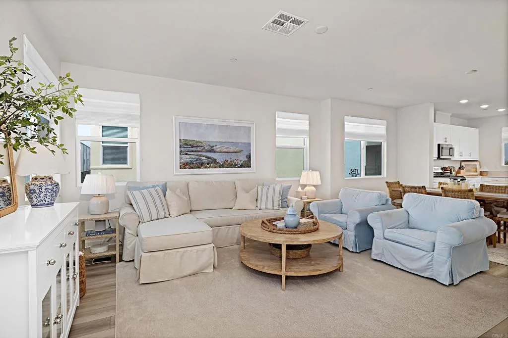 https://cdn.realtyfeed.com/cdn/127/306668291/62f8768feab458c431b69c956efccc0a.webp
