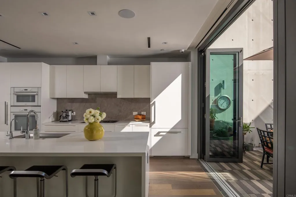 Photo #4: PTP2602021 Listing: Photo #4