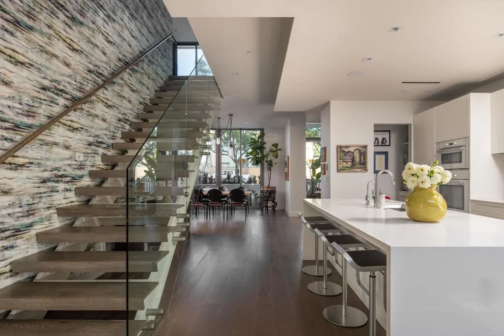 589 Palm Street, San Diego, CA, 92103
