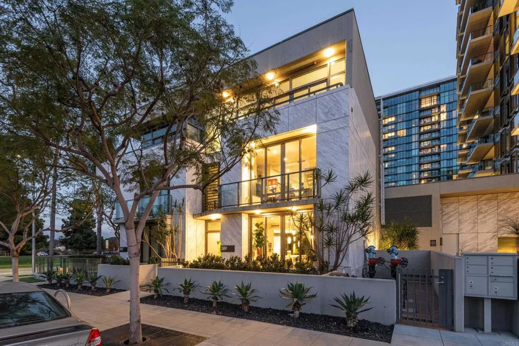 589 Palm Street, San Diego, CA, 92103