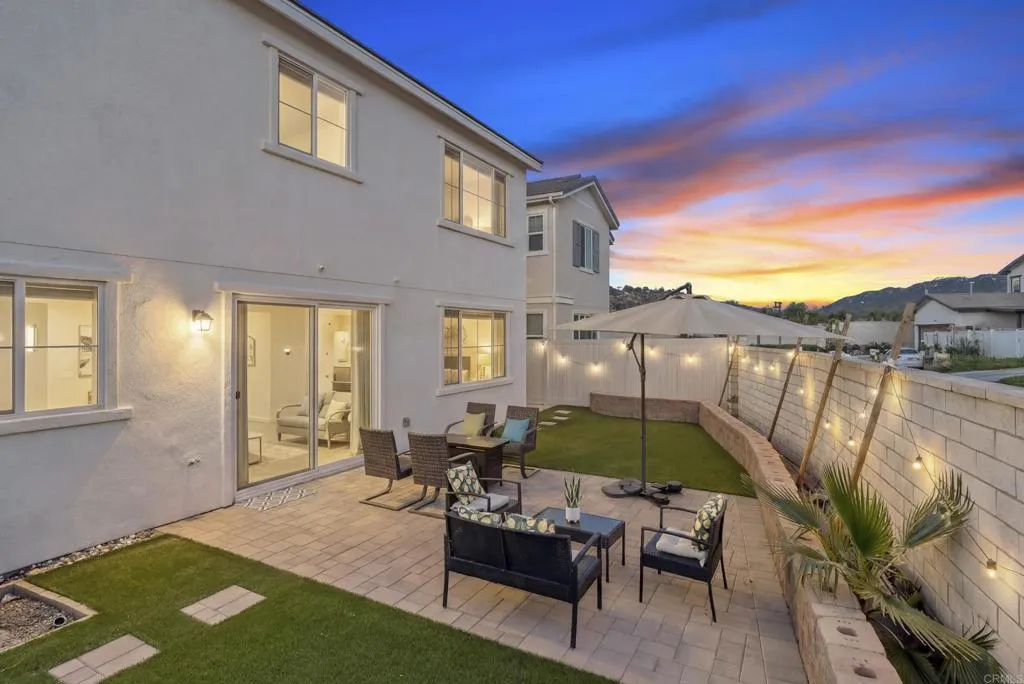 https://cdn.realtyfeed.com/cdn/127/306668345/2093e0d0fb3a454b6286747bb2fd15c7.webp