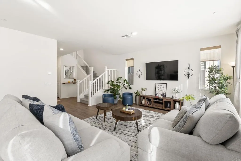 https://cdn.realtyfeed.com/cdn/127/306668345/32de62bbd64ddecc05de301c2518c3d2.webp
