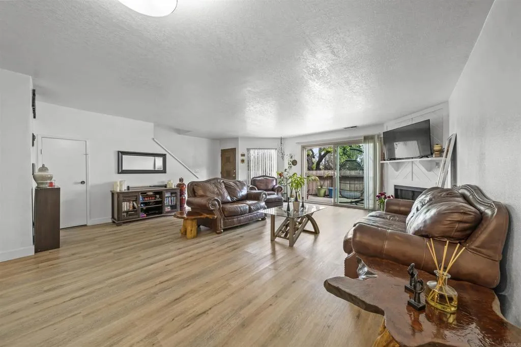 Photo #10: PTP2602024 Listing: Photo #10