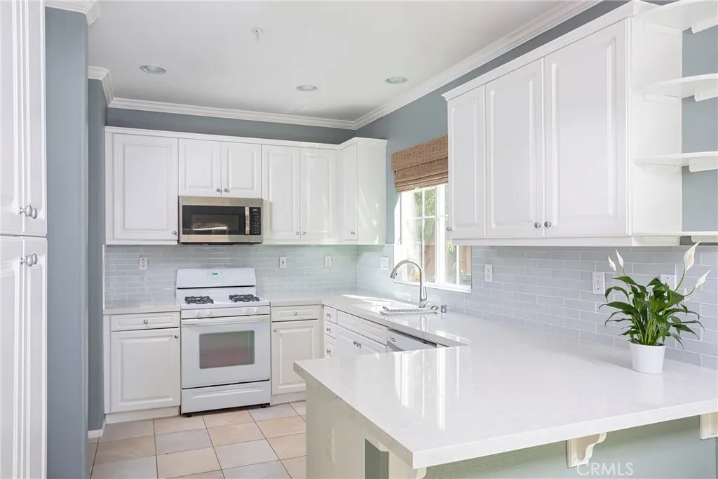 57 Fieldhouse, Ladera Ranch, CA 92694 - Photo 5 of 27, Ladera Ranch, CA