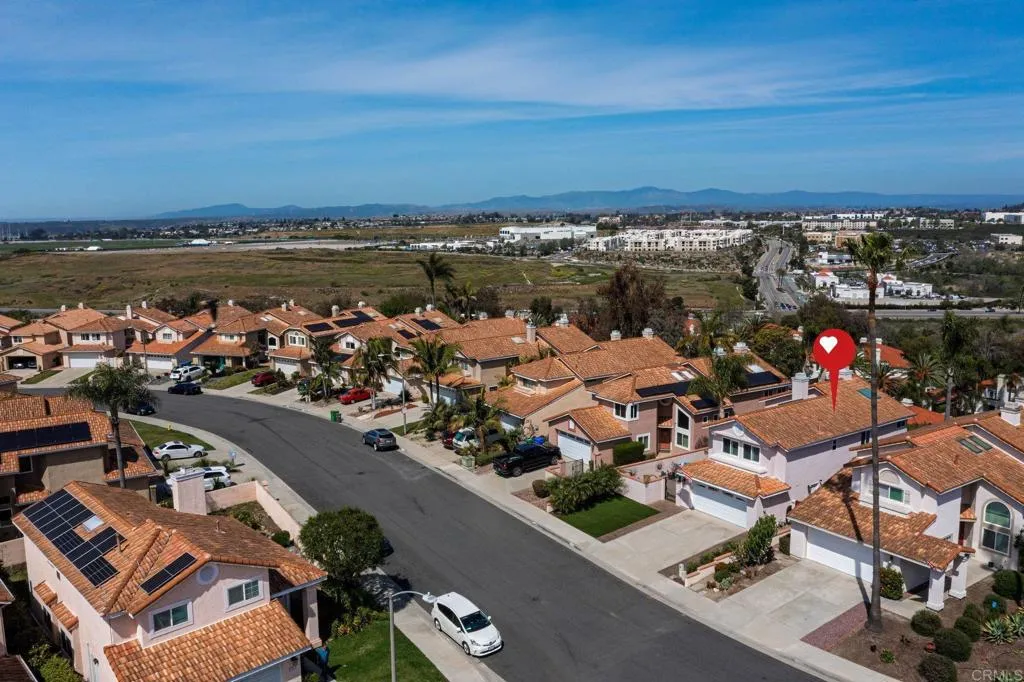 https://cdn.realtyfeed.com/cdn/127/306668471/0961b2bac1a9f9815ed30f63781a4cdc.webp