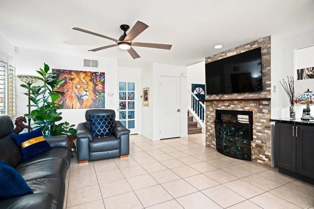 https://cdn.realtyfeed.com/cdn/127/306668471/3e9686bd3dbca38051fa2d66e9fc0684.webp