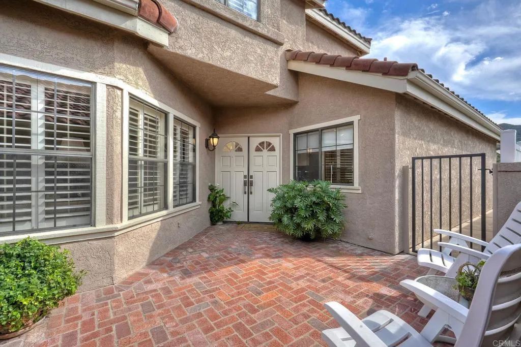 https://cdn.realtyfeed.com/cdn/127/306668478/455cb2dbf3afa2338a8ddf4e12b78efb.webp