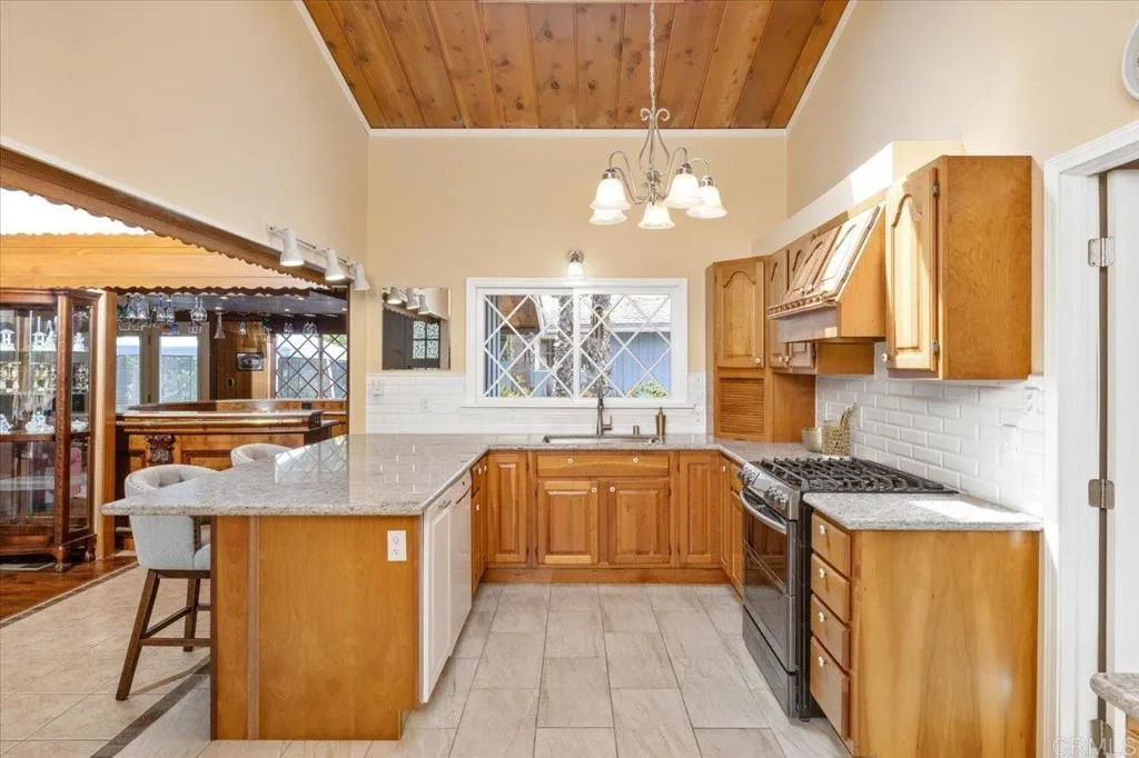 https://cdn.realtyfeed.com/cdn/127/306668545/7f795bb6c2240e5277231352ba656852.webp