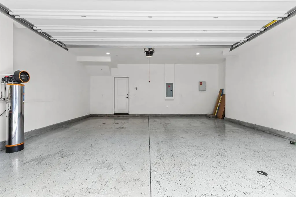 https://cdn.realtyfeed.com/cdn/127/306668598/02491f8f0a19880cc6f5d8cb31ab7a70.webp