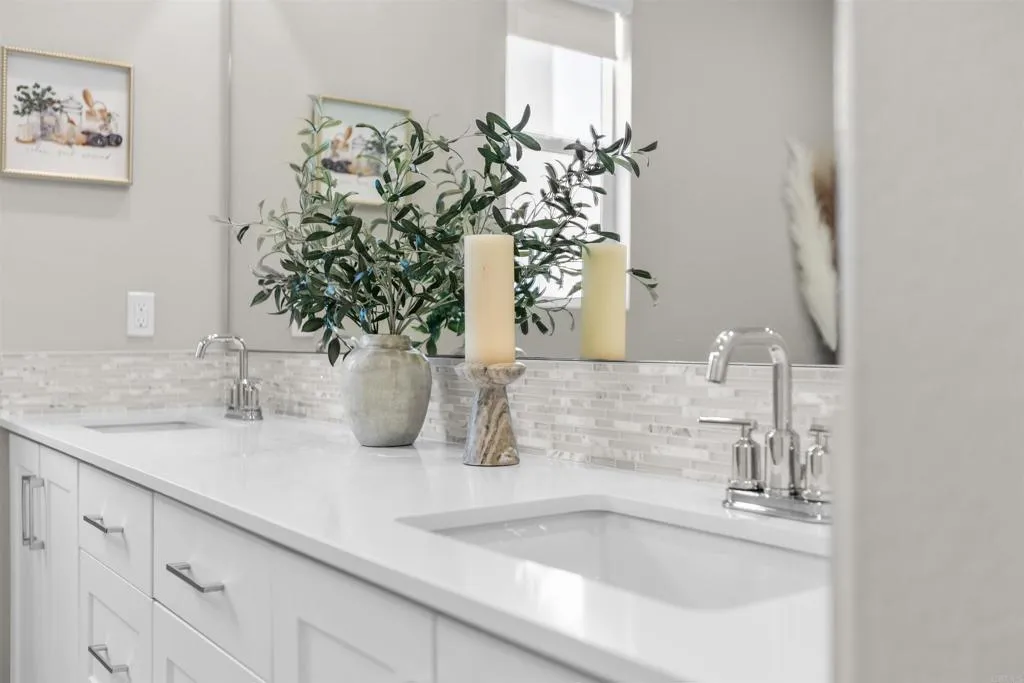 https://cdn.realtyfeed.com/cdn/127/306668598/0d035272197eb80f0eab567359336782.webp