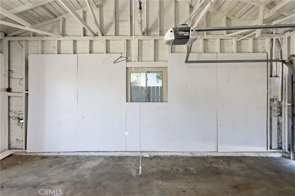 https://cdn.realtyfeed.com/cdn/127/306668660/09503777c45027e5827df76fdfb91062.webp