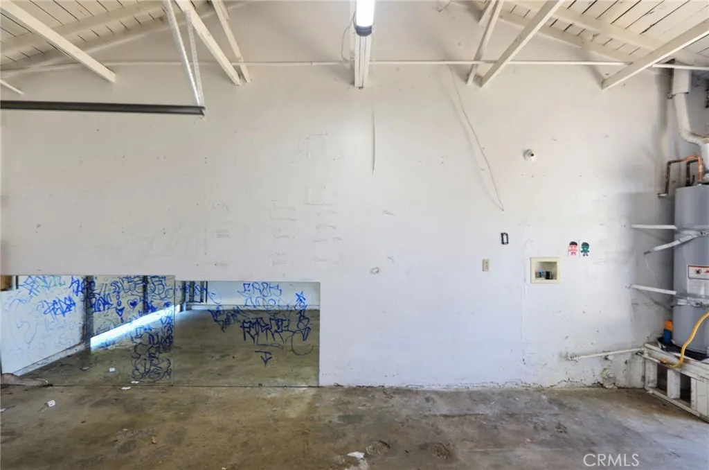 https://cdn.realtyfeed.com/cdn/127/306668660/43f85097b9361fe74d02650c6c995ede.webp