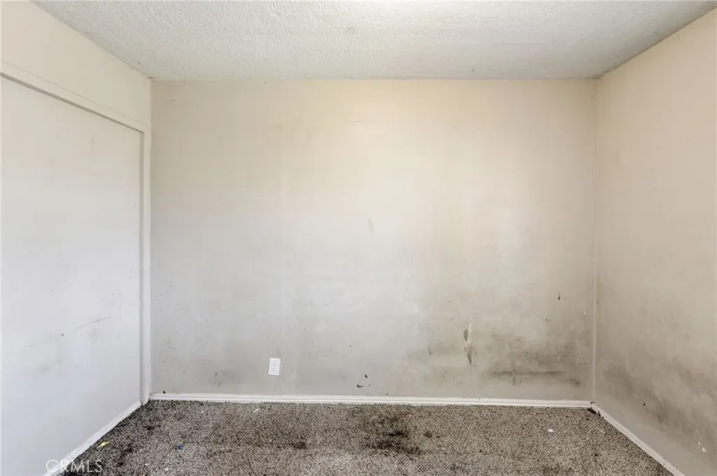 https://cdn.realtyfeed.com/cdn/127/306668660/530d8892cf2953d2ad7f5fa75ac237a5.webp