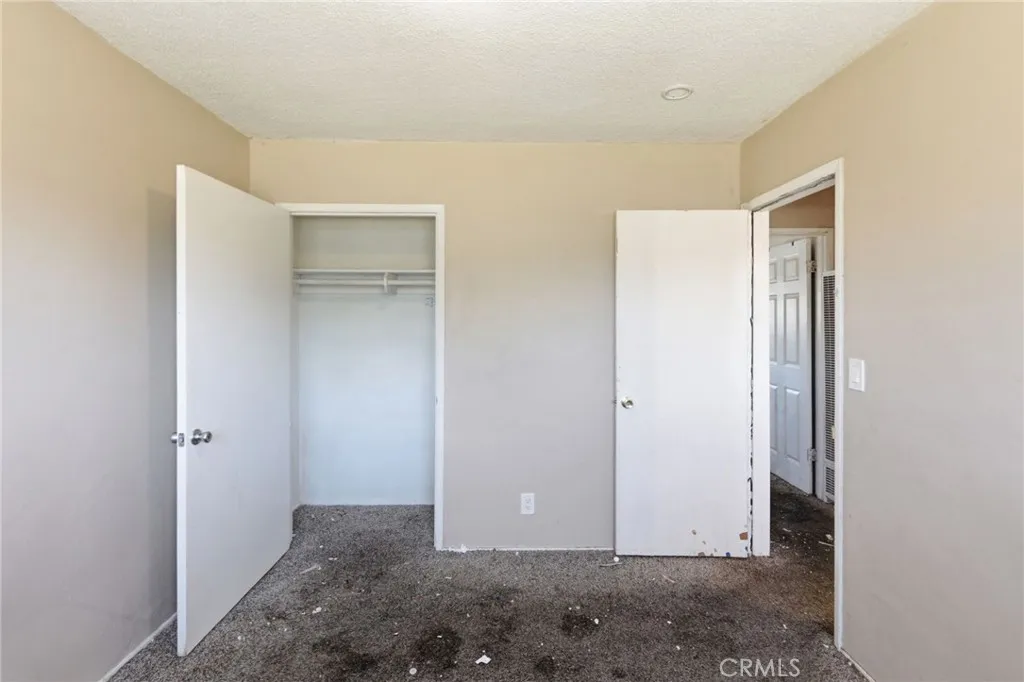 https://cdn.realtyfeed.com/cdn/127/306668660/776911dbb436d04af0f33adbebbfada8.webp