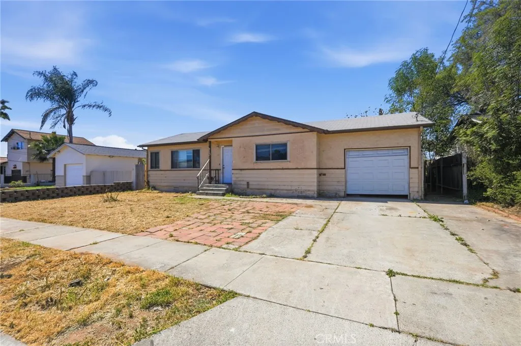 https://cdn.realtyfeed.com/cdn/127/306668660/9aed9d4c3a1ee39112d3470bd930dd9e.webp