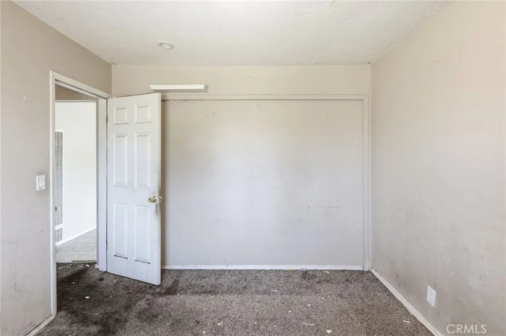 https://cdn.realtyfeed.com/cdn/127/306668660/dd739fca5667ee7f6daeb678474afc86.webp
