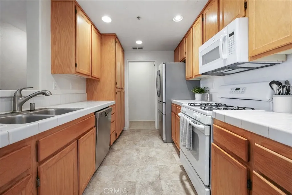 Photo #4: SW26058482 Listing: Photo #4