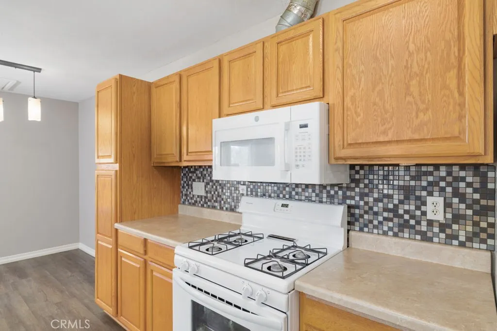 https://cdn.realtyfeed.com/cdn/127/306668778/1477d9aaa6a4c48c42ee505c53db8ab2.webp