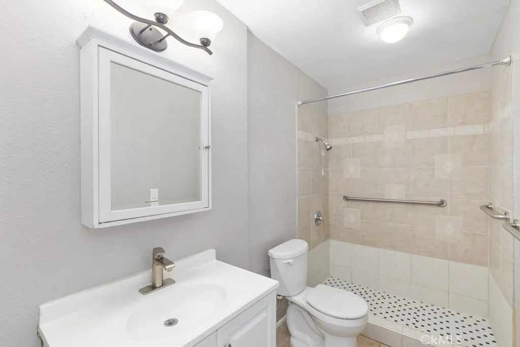 https://cdn.realtyfeed.com/cdn/127/306668778/f1e7a7e3b2aeda8780807ce8a0700c6e.webp