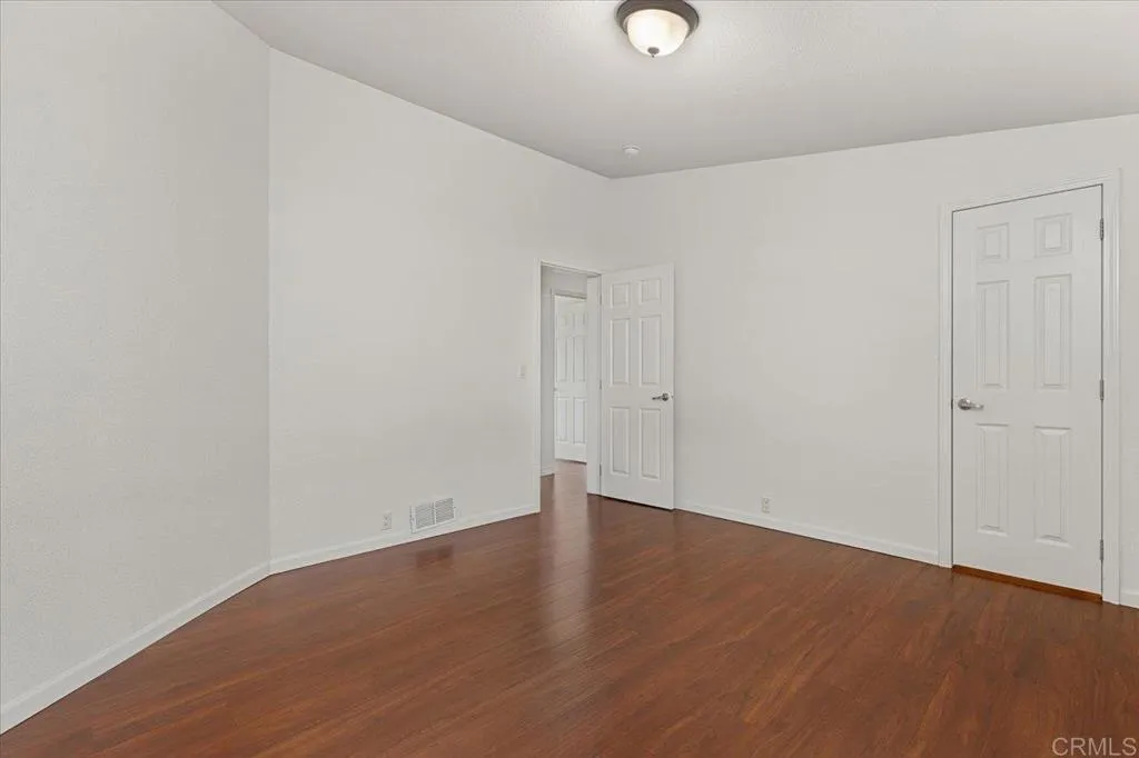 https://cdn.realtyfeed.com/cdn/127/306668805/1d1cd1c1ca05515e4776cd0e3b63c585.webp