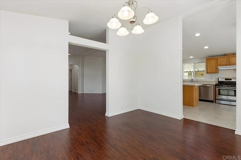 https://cdn.realtyfeed.com/cdn/127/306668805/8aa54192b47a5aca435d63595cd0bdda.webp