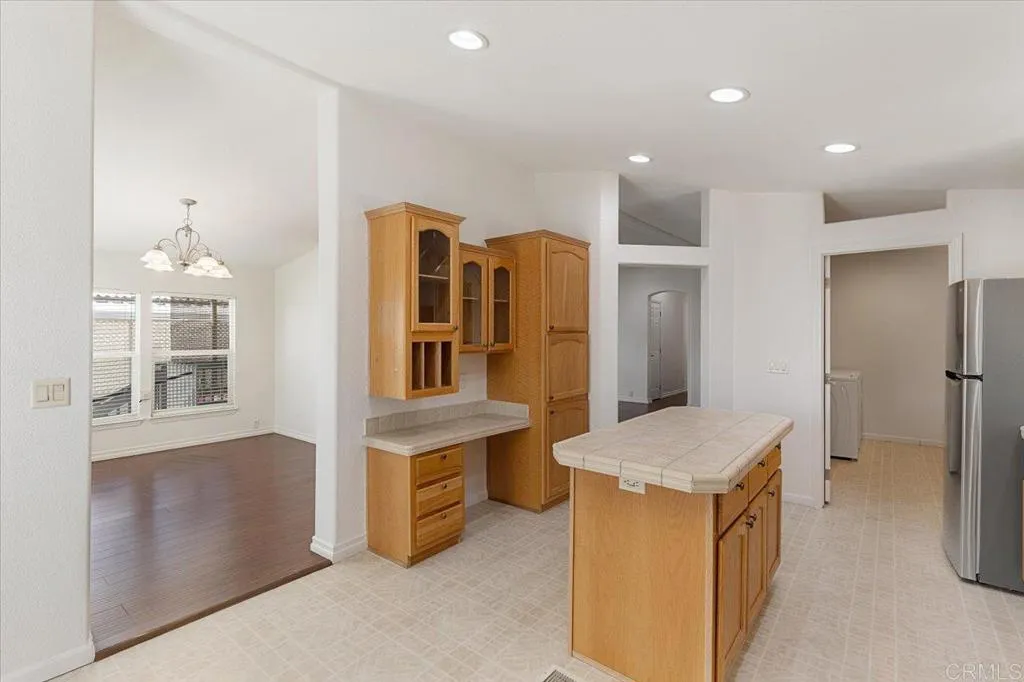 https://cdn.realtyfeed.com/cdn/127/306668805/b72060d2ba584e1a6069c7ff4101654c.webp
