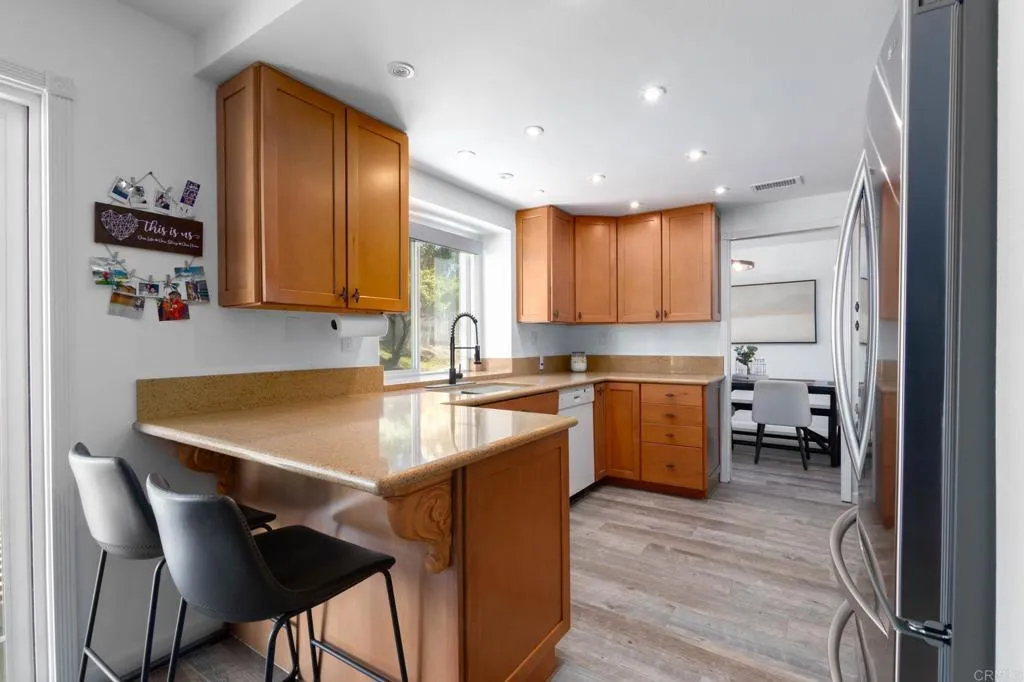https://cdn.realtyfeed.com/cdn/127/306668825/79ee5a5779af046e96b58436069ea634.webp