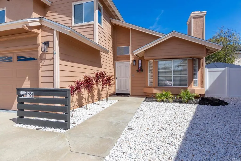 https://cdn.realtyfeed.com/cdn/127/306668825/a3c95cd09b7ab388918eeab3b6cb18d6.webp