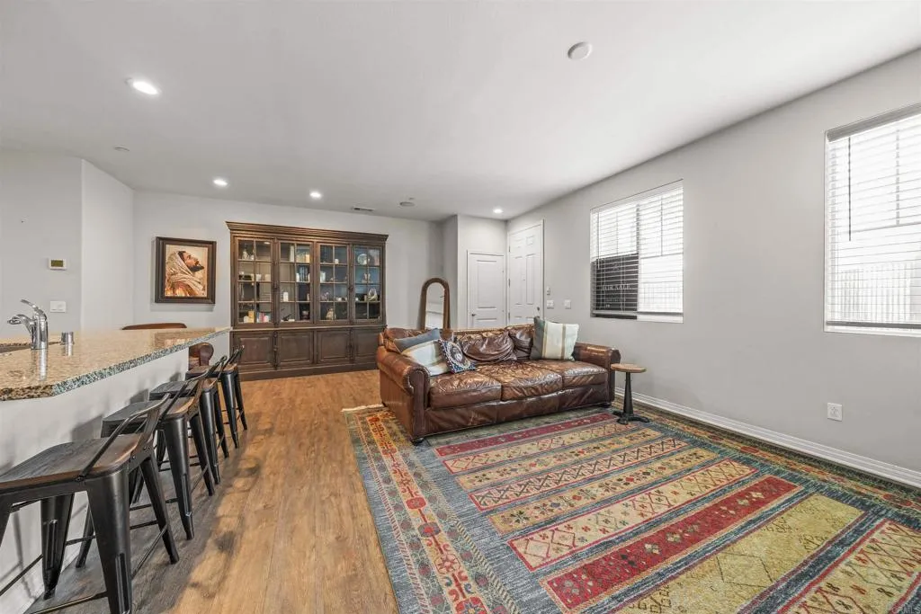 Photo #12: PTP2602040 Listing: Photo #12