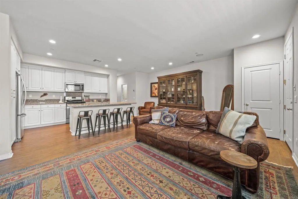 Photo #11: PTP2602040 Listing: Photo #11