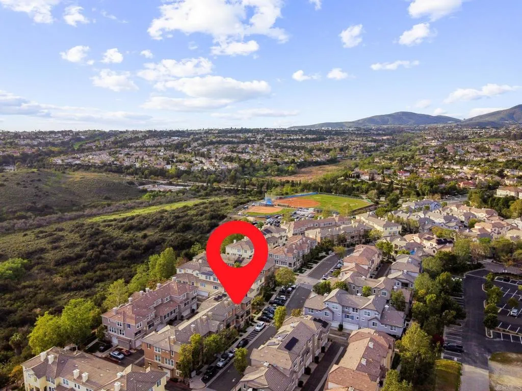 https://cdn.realtyfeed.com/cdn/127/306668892/08c32f25e128b1a005206bc9702ac723.webp