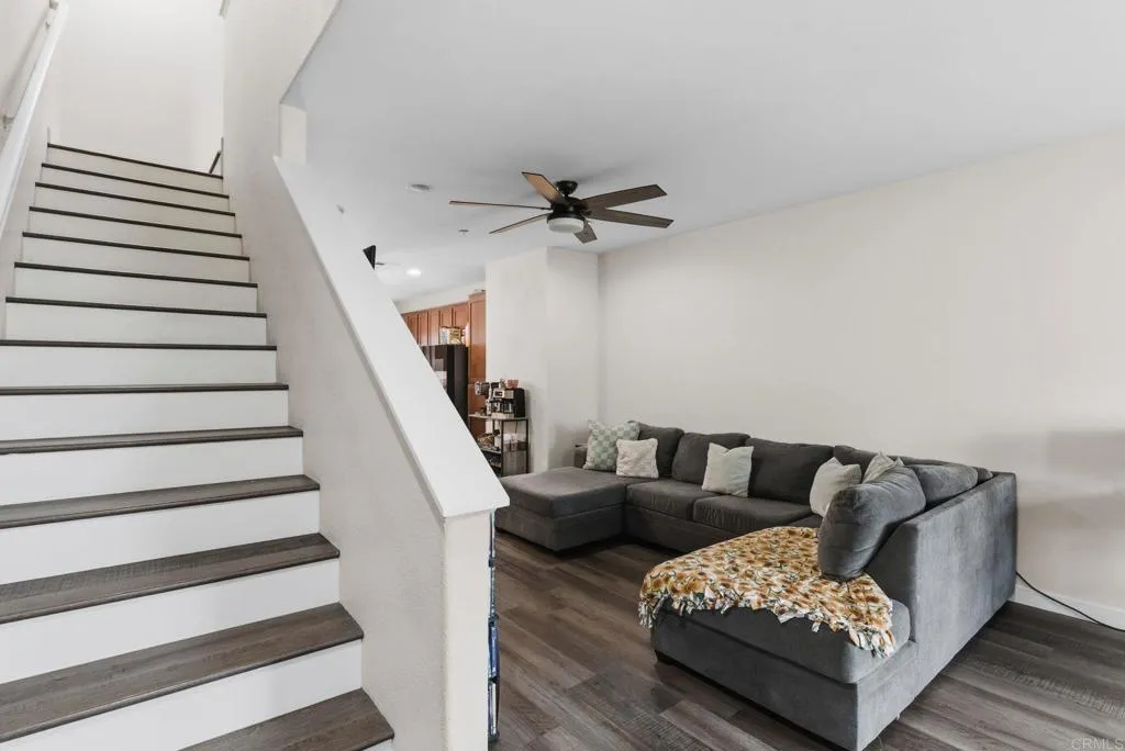 https://cdn.realtyfeed.com/cdn/127/306668892/37ca0476840bf3fee39f22d4ff53eaf7.webp