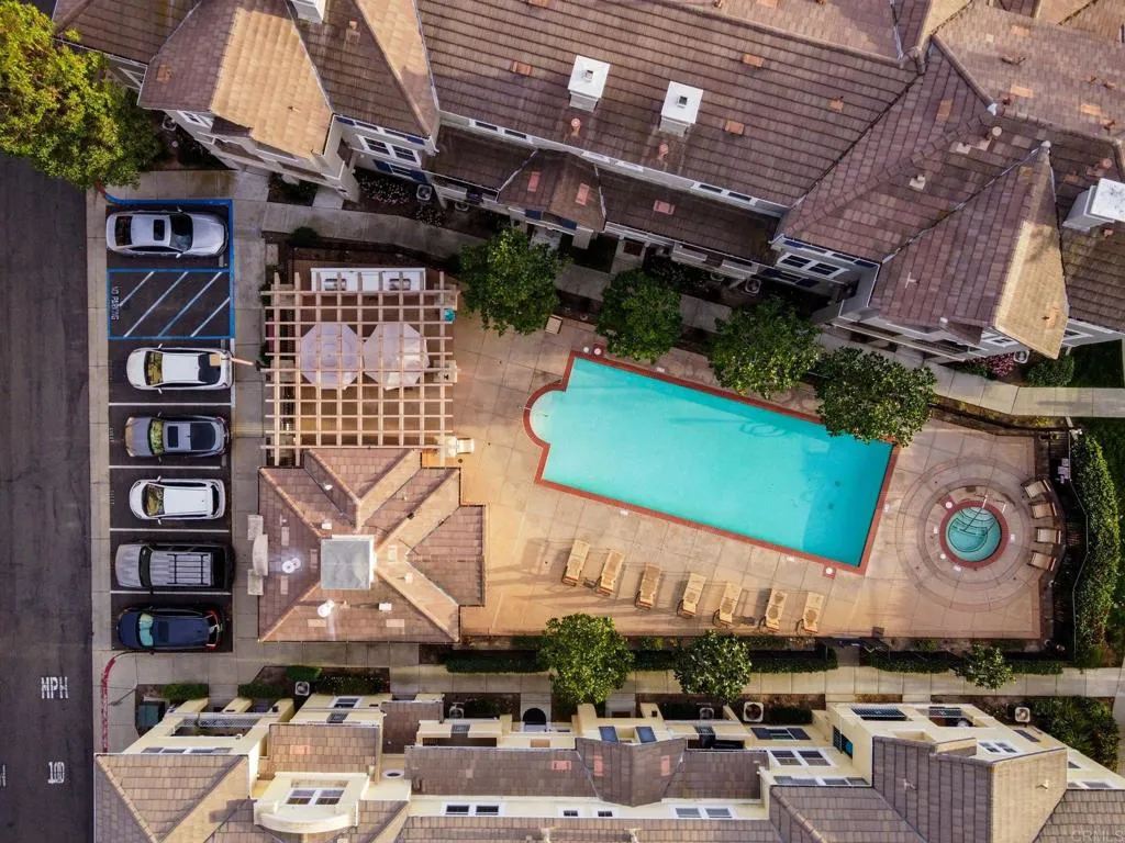 https://cdn.realtyfeed.com/cdn/127/306668892/b36c1180105adeaf0714cfad560e3009.webp
