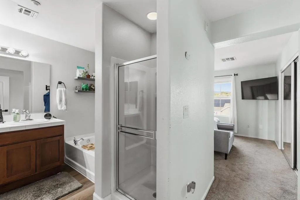 https://cdn.realtyfeed.com/cdn/127/306668892/ed3db0f5e40d363cdb86c65edf6a48da.webp