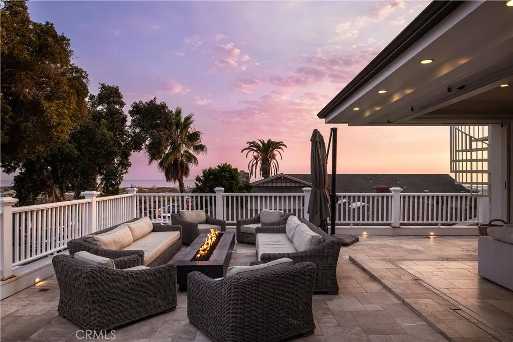 https://cdn.realtyfeed.com/cdn/127/306669021/63e54b66ff5ac0ae9e2557c226a0ec24.webp