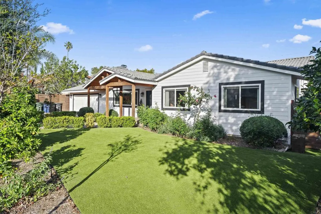 https://cdn.realtyfeed.com/cdn/127/306669025/4fa0cd30d6537386de60ba4455402ad9.webp