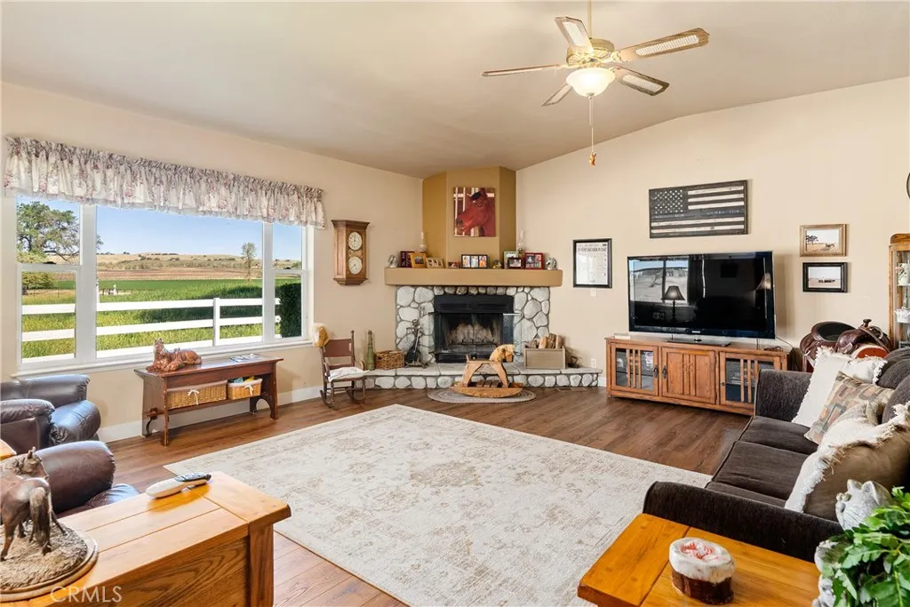 5385 Camp 8, Paso Robles, CA, 93446