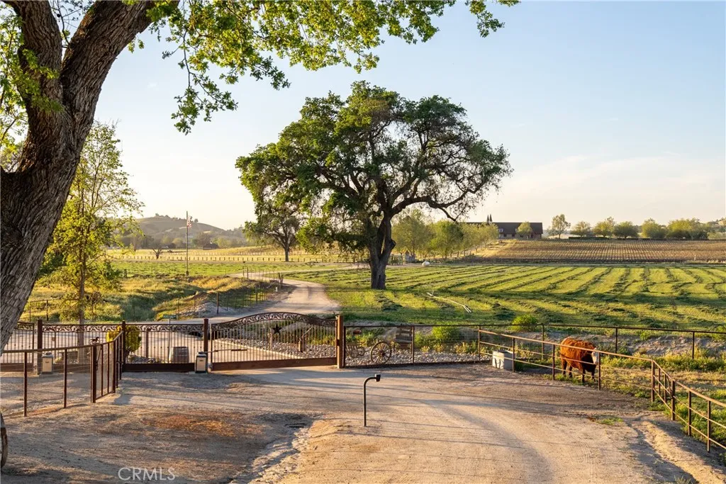 5385 Camp 8, Paso Robles, CA, 93446