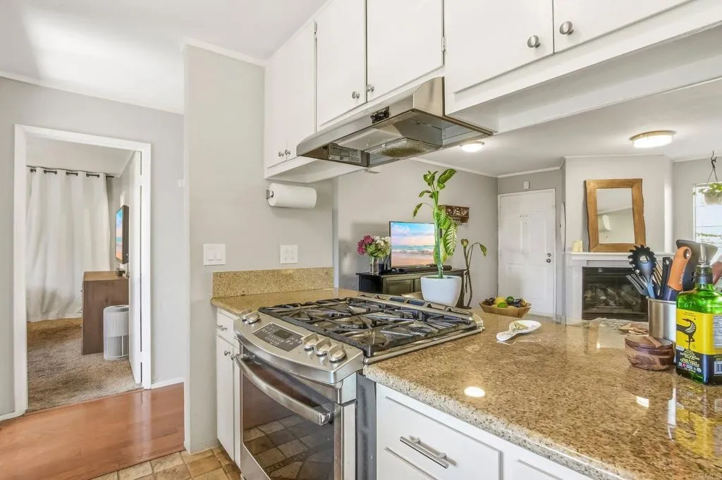 Photo #11: PTP2602046 Listing: Photo #11